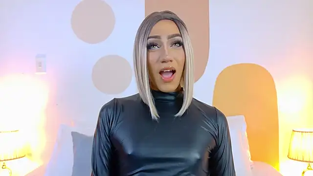 Snapshot of VictoriaRoss1 chatting on 16, 10, 2025 VictoriaRoss1 online show from 16, 10, 2025