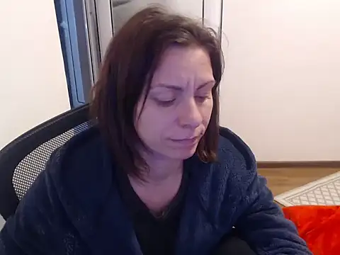 Emmatoo online show from 3, 3, 2026