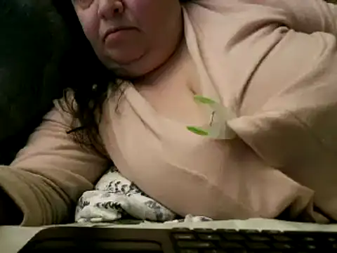 WHITEDAROSE online show from 10, 2, 2025