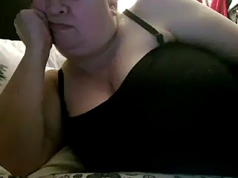 WHITEDAROSE online show from 5, 3, 2025