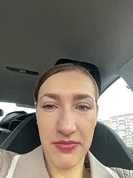 KateRedgar online show from 1, 3, 2025