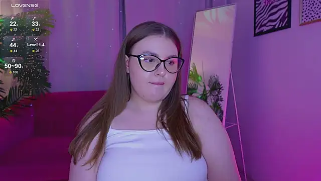 Snapshot of Mia__Peach chatting on 16, 2, 2025 Mia Peach online show from 16, 2, 2025