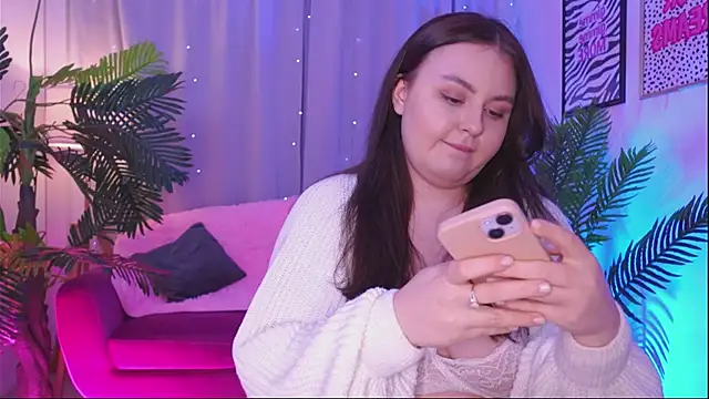 Snapshot of Mia__Peach chatting on 5, 3, 2025 Mia Peach online show from 5, 3, 2025