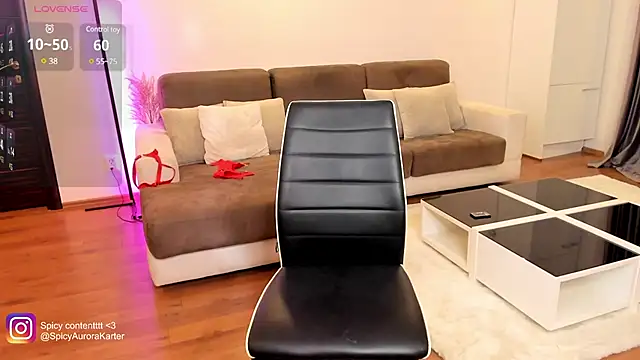 Snapshot of SweetAmeliaaa chatting on 4, 3, 2025 SweetAmeliaaa online show from 4, 3, 2025