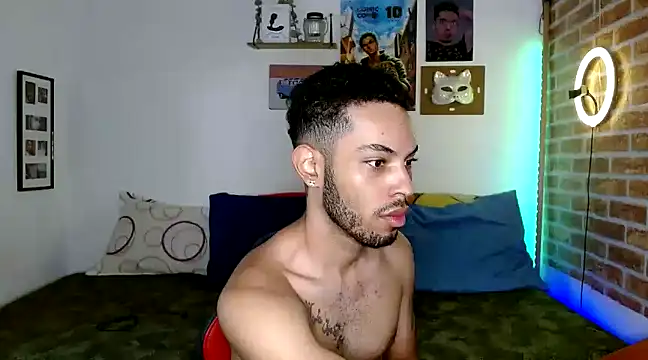 Snapshot of colinbrown chatting on 10, 3, 2025 colinbrown online show from 10, 3, 2025