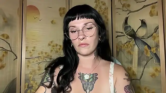 Snapshot of Marcelinegoddess chatting on 23, 7, 2026 Marcelinegoddess online show from 23, 7, 2026