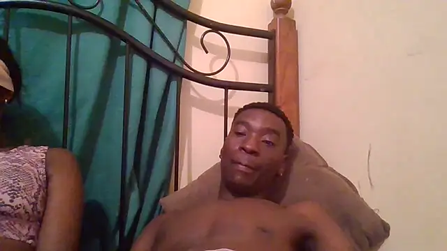 SmallGoodNutts online show from 6, 11, 2025