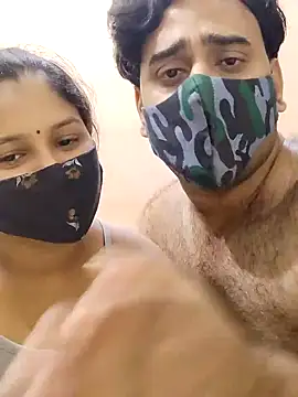 IND COUPLE1 online show from 3, 1, 2025