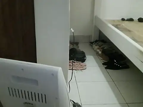 Cessylolla online show from 14, 9, 2025