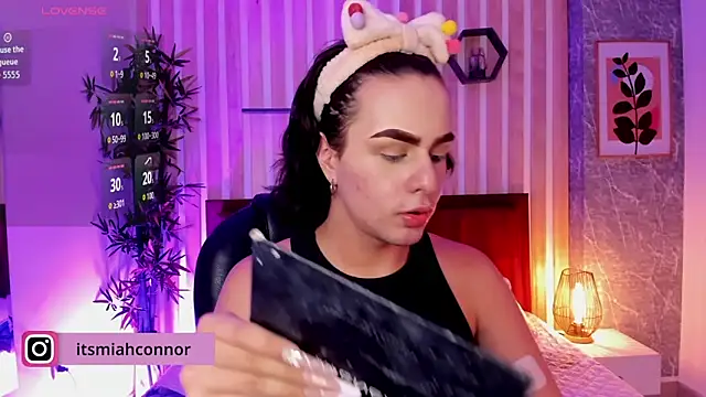 miah connor online show from 16, 11, 2025