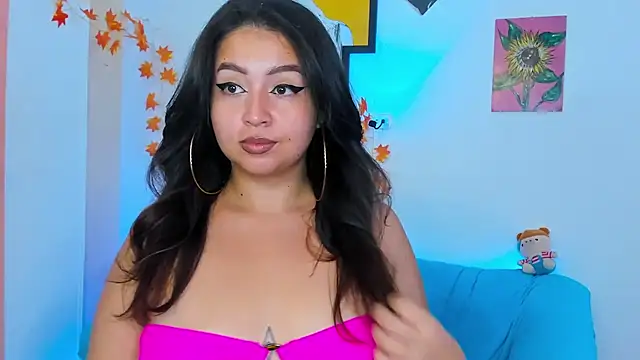 Snapshot of LiahDiaz chatting on 12, 1, 2025 LiahDiaz online show from 12, 1, 2025