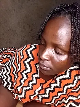 Snapshot of pretty_prickle chatting on 1, 11, 2025 pretty prickle online show from 1, 11, 2025