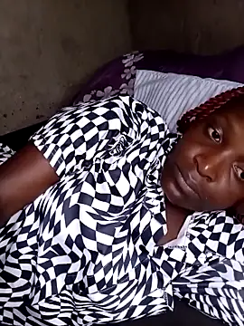 Snapshot of pretty_prickle chatting on 29, 11, 2025 pretty prickle online show from 29, 11, 2025