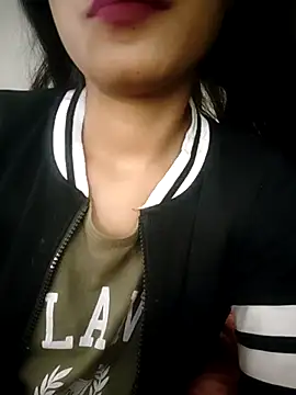 Snapshot of Hot_Goldengirl chatting on 26, 2, 2025 Hot Goldengirl online show from 26, 2, 2025