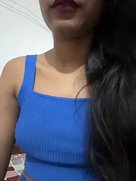 Snapshot of Hot_Goldengirl chatting on 10, 9, 2025 Hot Goldengirl online show from 10, 9, 2025