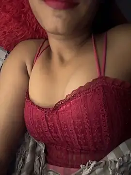 Snapshot of Hot_Goldengirl chatting on 3, 11, 2025 Hot Goldengirl online show from 3, 11, 2025