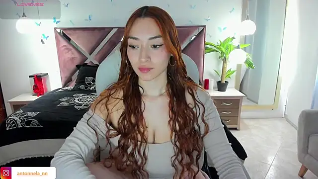 Snapshot of _Antonnela_ chatting on 4, 2, 2026 Antonnela online show from 4, 2, 2026