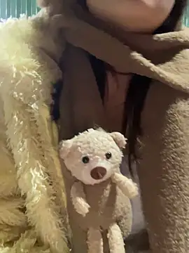 Snapshot of Laura8910 chatting on 5, 2, 2025 Laura8910 online show from 5, 2, 2025