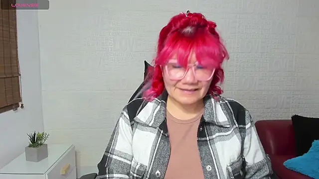 Salomeediaz  online show from 10, 3, 2025