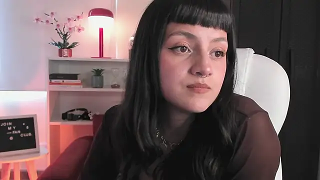 Snapshot of nahiapaws chatting on 5, 2, 2026 nahiapaws online show from 5, 2, 2026