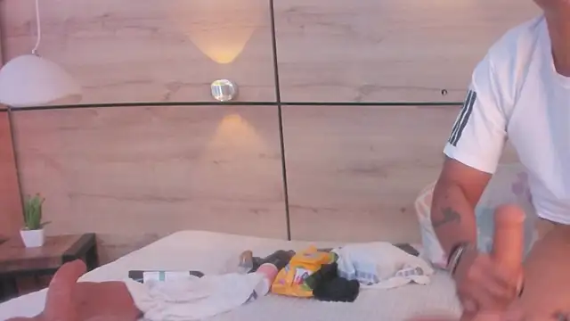 martina touss online show from 2, 2, 2026