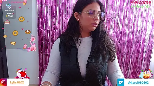 Snapshot of karol_9 chatting on 22, 2, 2025 karol 9 online show from 22, 2, 2025