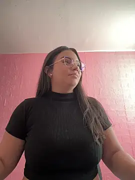 Snapshot of karol_9 chatting on 2, 3, 2025 karol 9 online show from 2, 3, 2025