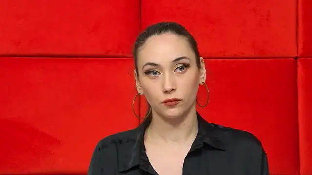 Snapshot of AliceMunro chatting on 14, 1, 2025 AliceMunro online show from 14, 1, 2025