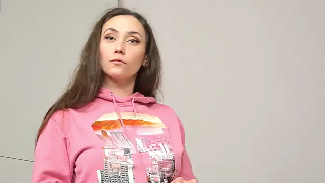 Snapshot of AliceMunro chatting on 17, 1, 2025 AliceMunro online show from 17, 1, 2025