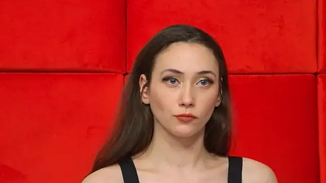 Snapshot of AliceMunro chatting on 19, 1, 2025 AliceMunro online show from 19, 1, 2025