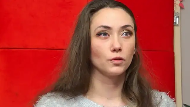 Snapshot of AliceMunro chatting on 1, 2, 2025 AliceMunro online show from 1, 2, 2025