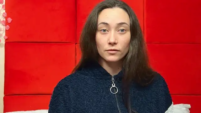 Snapshot of AliceMunro chatting on 9, 2, 2025 AliceMunro online show from 9, 2, 2025