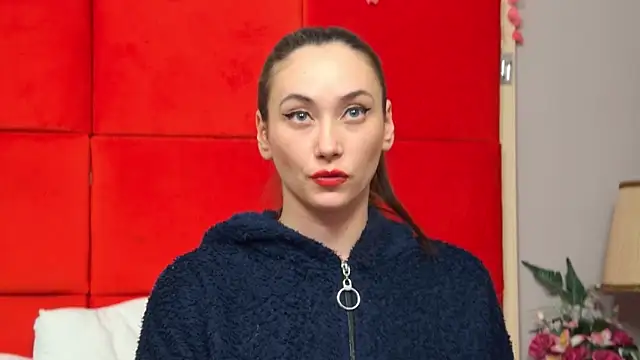 Snapshot of AliceMunro chatting on 10, 2, 2025 AliceMunro online show from 10, 2, 2025