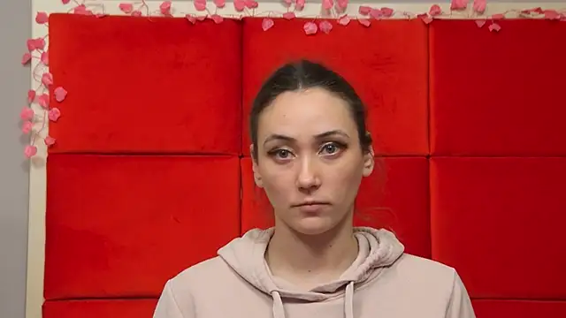 Snapshot of AliceMunro chatting on 22, 2, 2025 AliceMunro online show from 22, 2, 2025