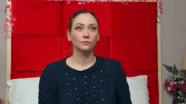 Snapshot of AliceMunro chatting on 25, 2, 2025 AliceMunro online show from 25, 2, 2025