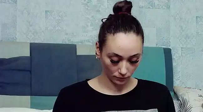 Snapshot of AliceMunro chatting on 21, 3, 2025 AliceMunro online show from 21, 3, 2025