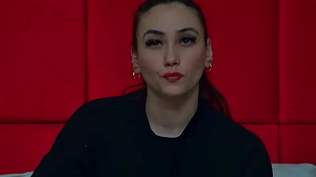 Snapshot of AliceMunro chatting on 23, 3, 2025 AliceMunro online show from 23, 3, 2025