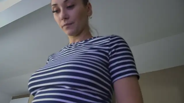 Snapshot of AliceMunro chatting on 24, 9, 2025 AliceMunro online show from 24, 9, 2025