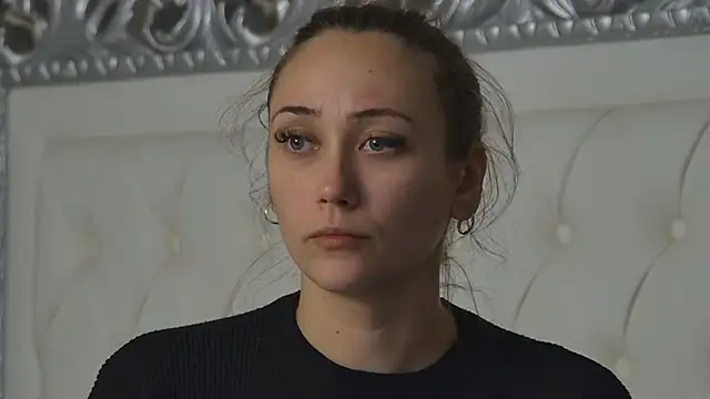 Snapshot of AliceMunro chatting on 15, 10, 2025 AliceMunro online show from 15, 10, 2025