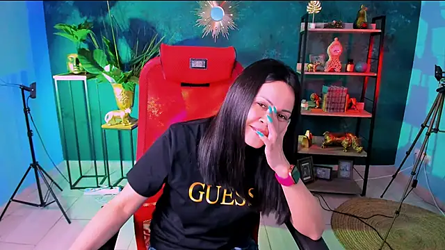 KarolinaRobinson online show from 15, 2, 2025