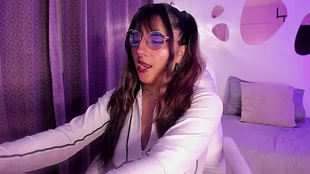 Snapshot of Alliccee chatting on 9, 2, 2026 Alliccee online show from 9, 2, 2026