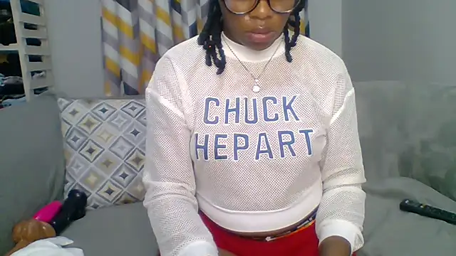 Petite 254 online show from 11, 3, 2026