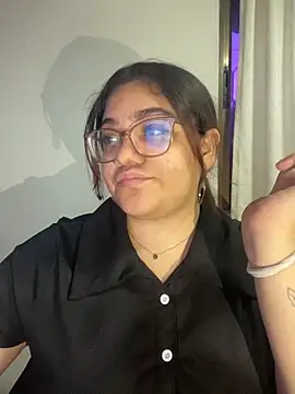 KathyGonzalez online show from 11, 11, 2025