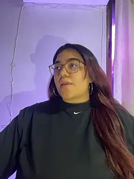 KathyGonzalez online show from 2, 12, 2025