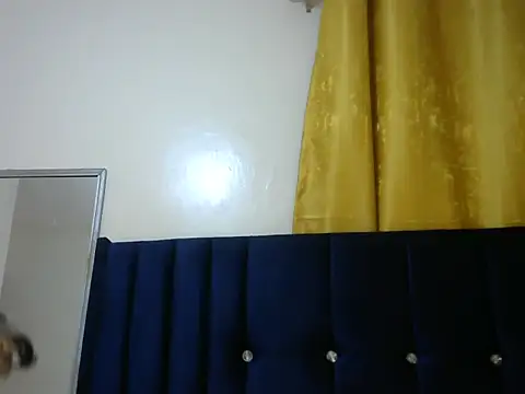 Sexy lla online show from 18, 9, 2025