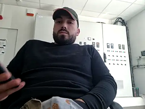 Snapshot of Leonormaldick chatting on 17, 2, 2026 Leonormaldick online show from 17, 2, 2026