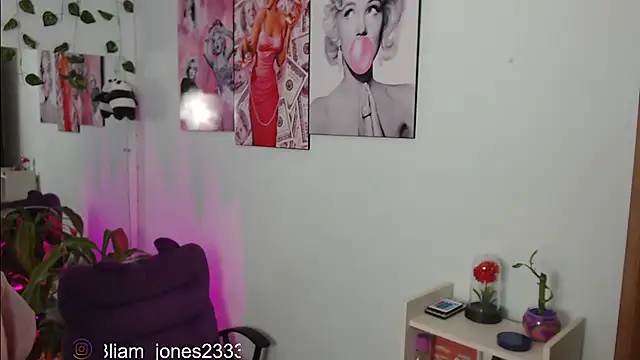 Jonesliam23 online show from 17, 3, 2025