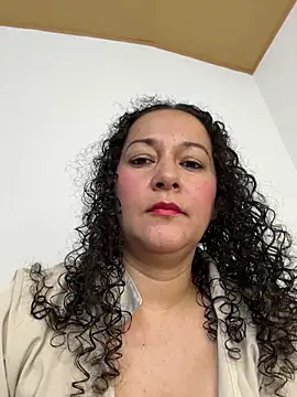 luisa curli online show from 16, 1, 2026