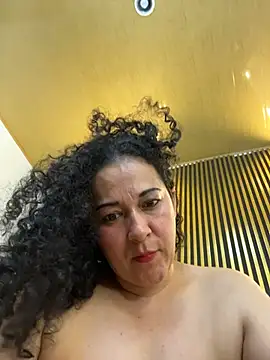 Snapshot of luisa_curli chatting on 26, 6, 2026 luisa curli online show from 26, 6, 2026