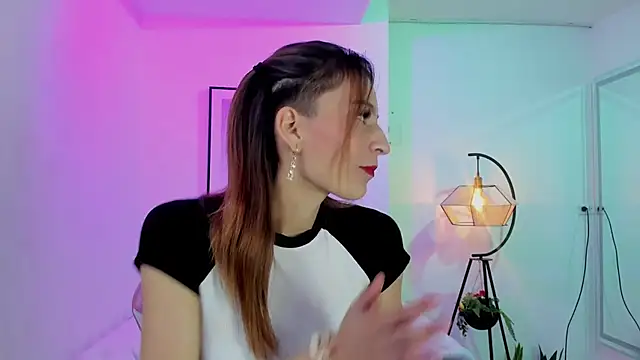 Tamara slimx online show from 1, 3, 2025